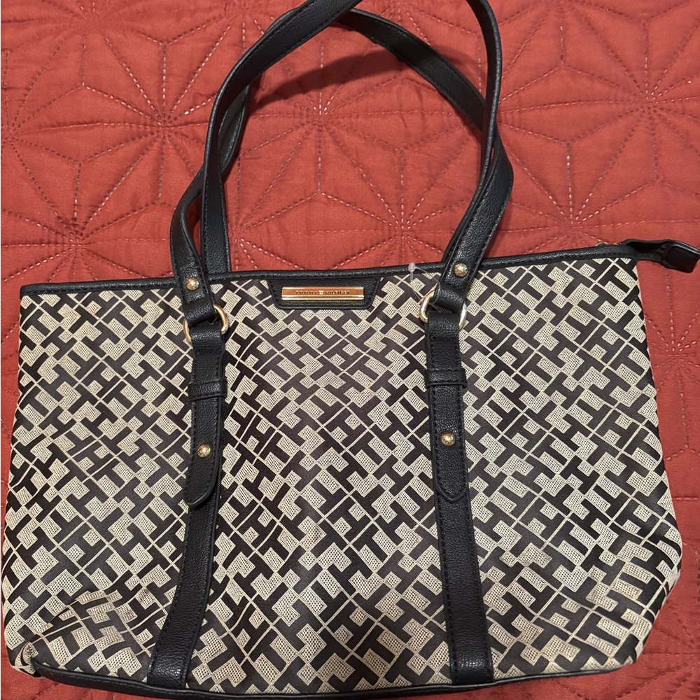 Tommy Hilfiger Cream and Navy Tote with Geometric Design